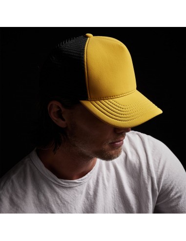 Scuba Trucker Hat - Crocus Yellow chez Cornerstreet bien 