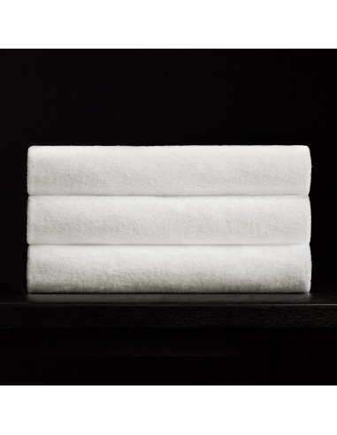 Bath Towel - White chez Cornerstreet bien 