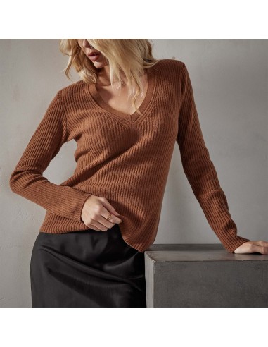 Recycled Cashmere Skinny Rib Soft V Neck - Gingerbread ou a consommer sur place